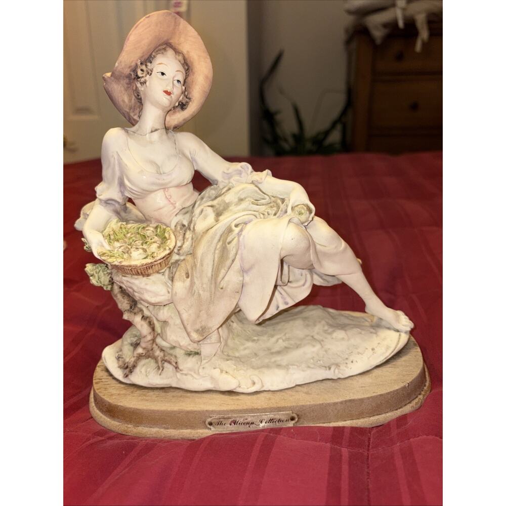 The Micena Collection Vintage Porcelain Statue Figurine
